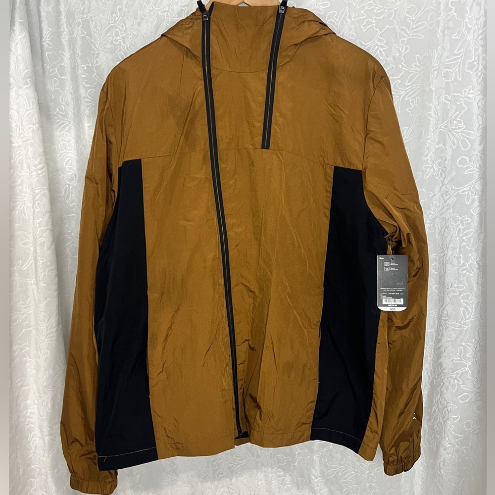 Xersion Men's Tan and Black Windbreaker